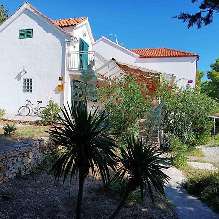 Charming Apartments With Garden Bol Phòng bức ảnh