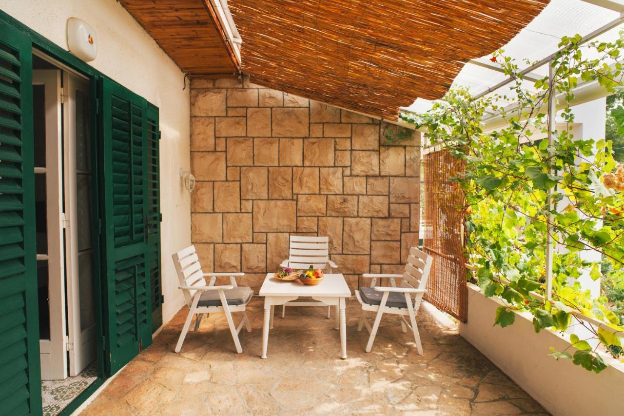 Charming Apartments With Garden Bol Ngoại thất bức ảnh