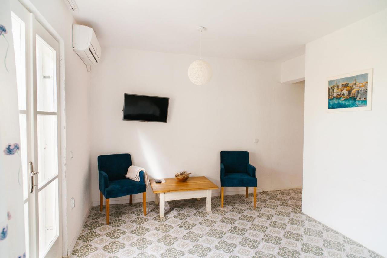 Charming Apartments With Garden Bol Ngoại thất bức ảnh