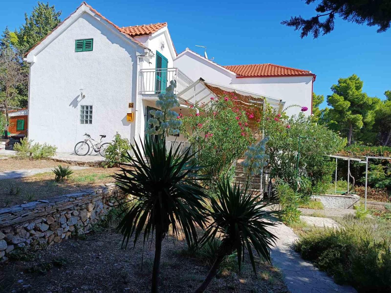 Charming Apartments With Garden Bol Phòng bức ảnh